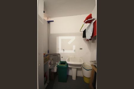 Casa à venda com 220m², 4 quartos e 1 vagaÁrea de Serviço