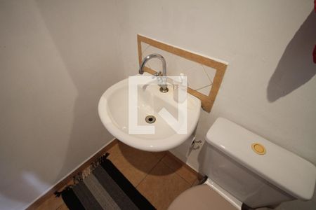 Casa à venda com 220m², 4 quartos e 1 vagaLavabo