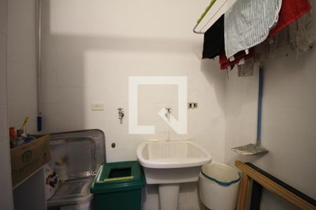 Casa à venda com 220m², 4 quartos e 1 vagaÁrea de Serviço