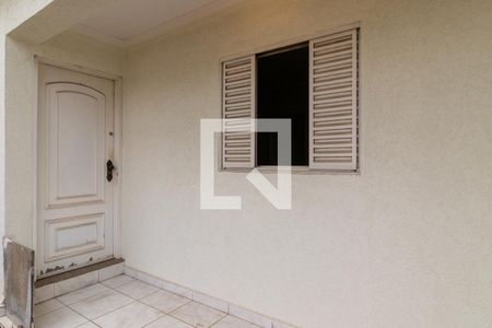 Casa à venda com 140m², 2 quartos e 2 vagasEntrada