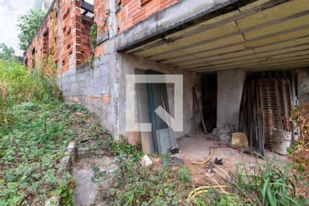 Casa à venda com 140m², 2 quartos e 2 vagasEdícula