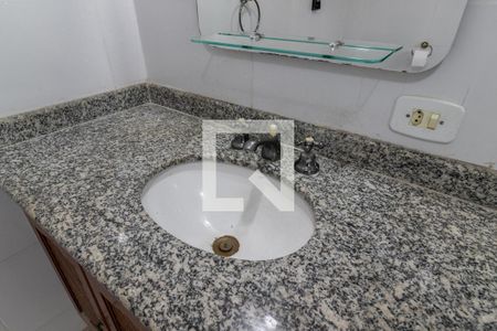 Casa à venda com 140m², 2 quartos e 2 vagasBanheiro da Suíte