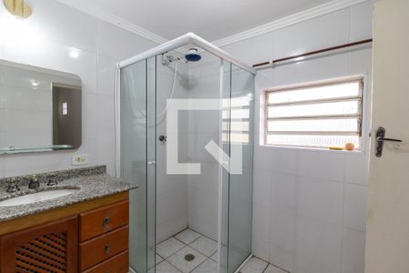 Casa à venda com 140m², 2 quartos e 2 vagasBanheiro da Suíte