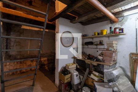 Casa à venda com 140m², 2 quartos e 2 vagasGaragem - Depósito