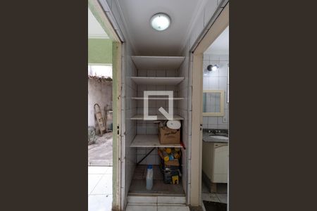 Casa à venda com 140m², 2 quartos e 2 vagasCozinha - Despensa