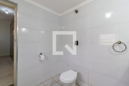 Casa à venda com 140m², 2 quartos e 2 vagasBanheiro da Suíte