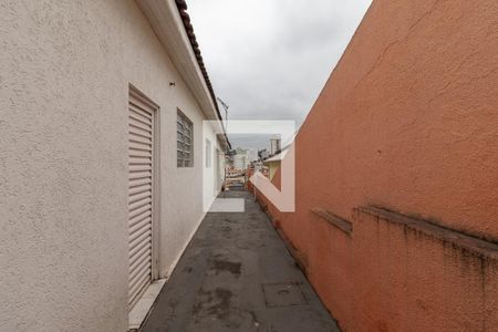 Casa à venda com 140m², 2 quartos e 2 vagasCorredor Lateral