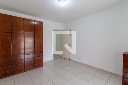 Casa à venda com 140m², 2 quartos e 2 vagasSuíte