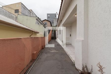 Casa à venda com 140m², 2 quartos e 2 vagasCorredor Lateral
