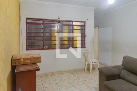 Sala de casa para alugar com 6 quartos, 193m² em Jardim Garcia, Campinas