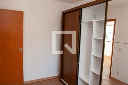 Quarto 2 de apartamento para alugar com 1 quarto, 44m² em Cabral, Contagem