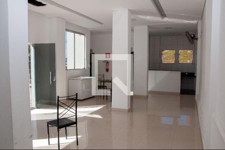 Apartamento para alugar com 44m², 2 quartos e 1 vaga Apartamento para alugar com 44m², 2 quartos e 1 vagaÁrea comum - Salão de festas