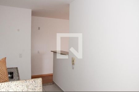 Apartamento para alugar com 44m², 2 quartos e 1 vaga Apartamento para alugar com 44m², 2 quartos e 1 vagaCozinha e Área de Serviço