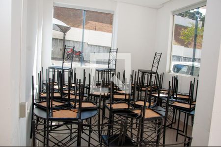 Apartamento para alugar com 44m², 2 quartos e 1 vaga Apartamento para alugar com 44m², 2 quartos e 1 vagaÁrea comum - Salão de festas