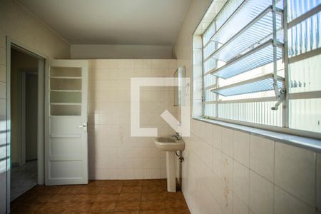 Casa para alugar com 189m², 2 quartos e 2 vagasBanheiro