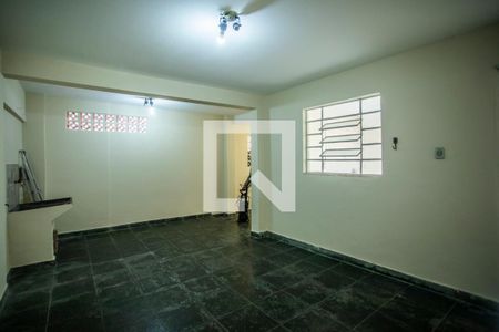 Casa para alugar com 189m², 2 quartos e 2 vagasÁrea de Serviço