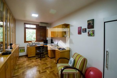 Casa de condomínio à venda com 150m², 3 quartos e 2 vagas Casa de condomínio à venda com 150m², 3 quartos e 2 vagasEscritório