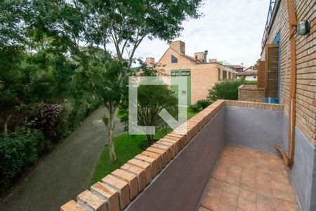 Casa de condomínio à venda com 150m², 3 quartos e 2 vagas Casa de condomínio à venda com 150m², 3 quartos e 2 vagasSacada do Quarto 1