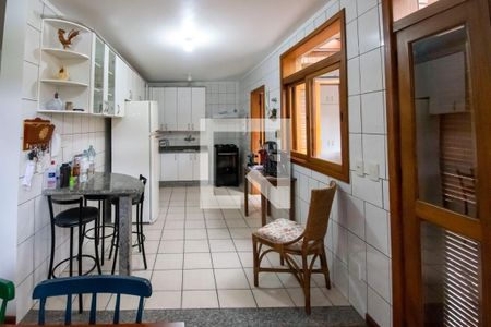 Casa de condomínio à venda com 150m², 3 quartos e 2 vagas Casa de condomínio à venda com 150m², 3 quartos e 2 vagasCozinha e Área de Serviço