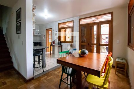 Casa de condomínio à venda com 150m², 3 quartos e 2 vagas Casa de condomínio à venda com 150m², 3 quartos e 2 vagasCozinha e Área de Serviço