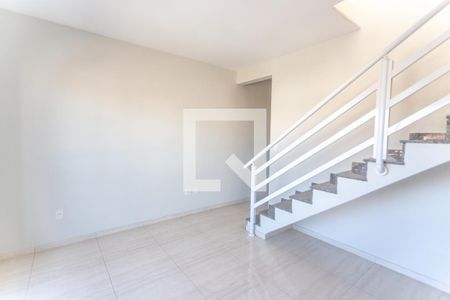 Sala de estar de apartamento à venda com 2 quartos, 120m² em Rudge Ramos, São Bernardo do Campo