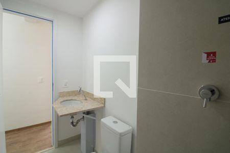 Apartamento para alugar com 69m², 2 quartos e 2 vagasBanheiro Social