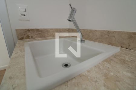 Apartamento para alugar com 69m², 2 quartos e 2 vagasBanheiro da Suíte - pia