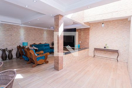 Casa à venda com 300m², 4 quartos e 3 vagas Casa à venda com 300m², 4 quartos e 3 vagasChurrasqueira e sala de tv