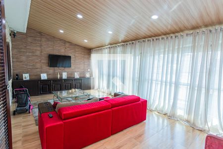 Casa à venda com 300m², 4 quartos e 3 vagas Casa à venda com 300m², 4 quartos e 3 vagasVaranda e Sala de Tv 2