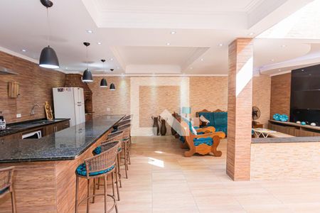 Casa à venda com 300m², 4 quartos e 3 vagas Casa à venda com 300m², 4 quartos e 3 vagasChurrasqueira e sala de tv