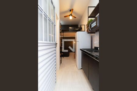Cozinha de kitnet/studio para alugar com 1 quarto, 20m² em Vila Medeiros, São Paulo