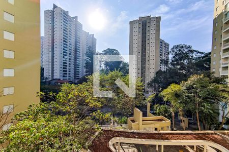 Vista da Varanda de apartamento para alugar com 3 quartos, 68m² em Parque Reboucas, São Paulo