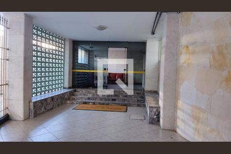 Apartamento para alugar com 120m², 3 quartos e 1 vagaFachada e portaria