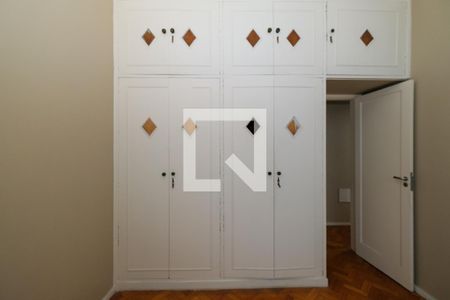 Apartamento para alugar com 120m², 3 quartos e 1 vagaQuarto 2 - Armários