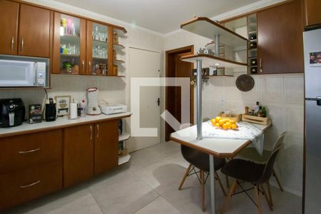 Casa à venda com 242m², 3 quartos e 3 vagas Casa à venda com 242m², 3 quartos e 3 vagasCozinha