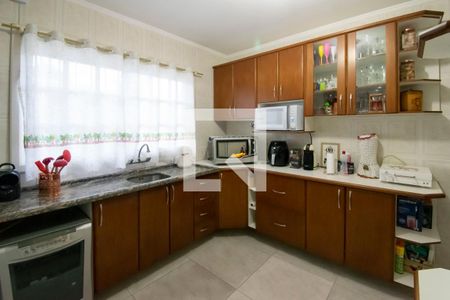 Casa à venda com 242m², 3 quartos e 3 vagas Casa à venda com 242m², 3 quartos e 3 vagasCozinha