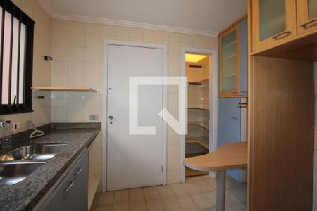 Apartamento para alugar com 138m², 3 quartos e 3 vagasCozinha