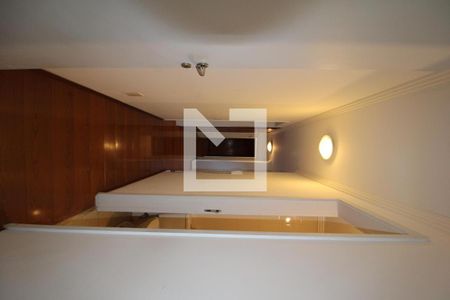 Apartamento para alugar com 138m², 3 quartos e 3 vagasCorredor