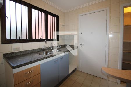 Apartamento para alugar com 138m², 3 quartos e 3 vagasCozinha