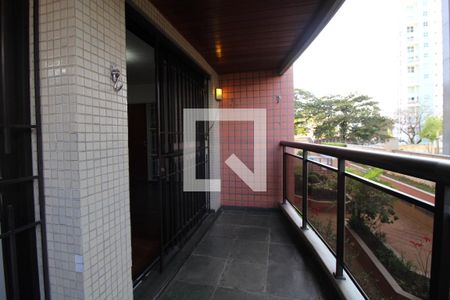 Sacada da Sala e do Escritório de apartamento para alugar com 3 quartos, 138m² em Cambuí, Campinas