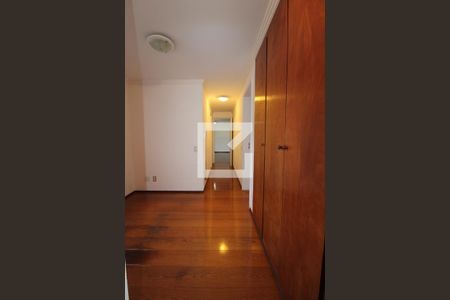 Apartamento para alugar com 138m², 3 quartos e 3 vagasCorredor