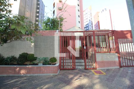 Apartamento para alugar com 138m², 3 quartos e 3 vagasFachada do Condomínio