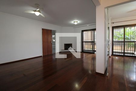 Sala de apartamento para alugar com 3 quartos, 138m² em Cambuí, Campinas