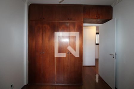 Apartamento para alugar com 138m², 3 quartos e 3 vagasQuarto 2