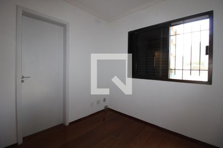 Apartamento para alugar com 138m², 3 quartos e 3 vagasQuarto 2