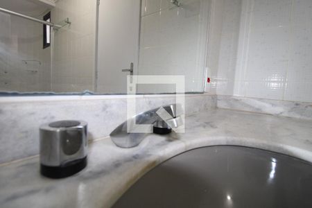 Apartamento para alugar com 138m², 3 quartos e 3 vagasBanheiro americano (Quartos 1 e 2)