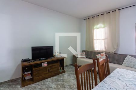 Sala de casa de condomínio à venda com 2 quartos, 125m² em Padroeira, Osasco