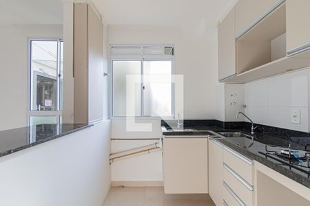 Apartamento para alugar com 47m², 2 quartos e 1 vaga Apartamento para alugar com 47m², 2 quartos e 1 vagaCozinha e Área de Serviço