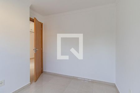 Quarto 1 de apartamento para alugar com 2 quartos, 47m² em Ouro Fino, São José dos Pinhais