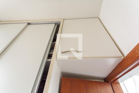 Apartamento à venda com 85m², 2 quartos e 1 vaga Apartamento à venda com 85m², 2 quartos e 1 vagaArmário do Quarto de Serviço/Escritório